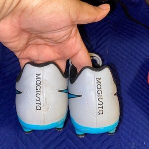 Nike Magista youth soccer cleats 4y